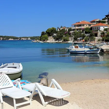 Razanj 8361b Rogoznica (Sibenik-Knin)